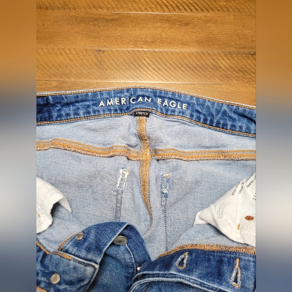 American Eagle Women's Tomgirl Jeans - Picture 3 of 5